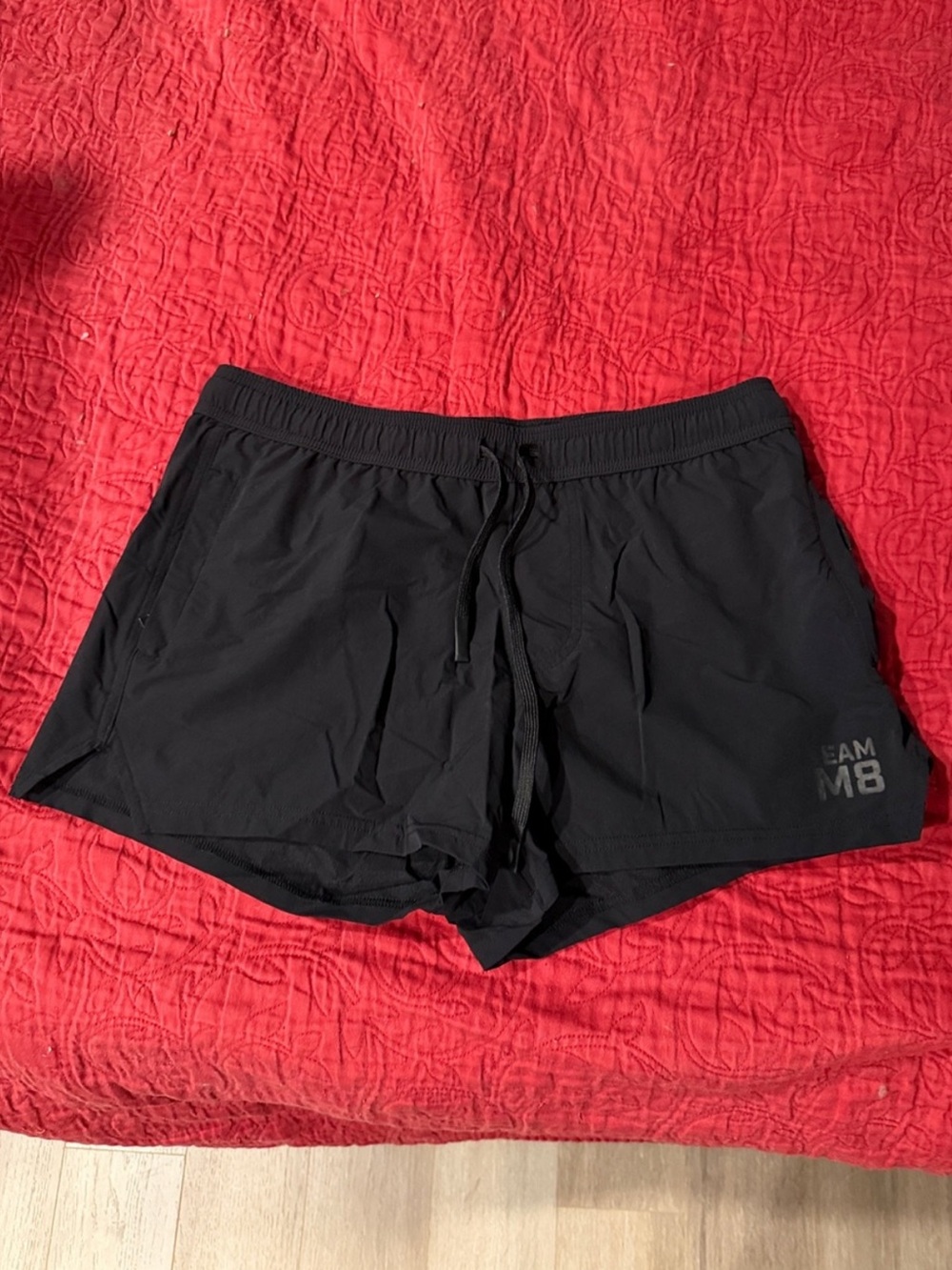 Size medium Teamm8 Pace 2.5Ạạồ in inseam shorts workout gym fitness athletic